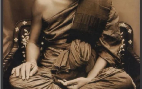 龙婆班：泰国九大圣僧之一 神兽崇迪创始人