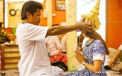 谈谈泰国佛牌师傅：封喉一剑——阿赞宋玉